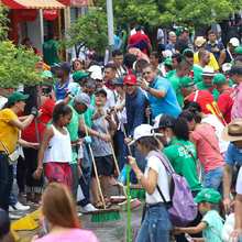 La jornada de limpieza afianz&oacute; el compromiso de la ciudadan&iacute;a cale&ntilde;a