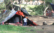 Para brindar soluciones humanitarias, Gobierno Ospina hizo jornada de sensibilizaci&oacute;n en asentamiento de migrantes venezolanos