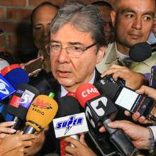 Con respaldo de los gobiernos seccional y de Santiago de Cali, Mindefensa  impulsa la pol&iacute;tica de Convivencia y Seguridad Ciudadana