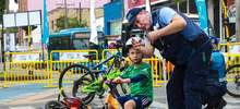 Ni&ntilde;os y guardas de tr&aacute;nsito interactuaron en la Ciclovida