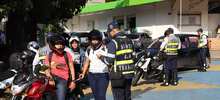 Controles de tr&aacute;nsito pensando en la seguridad de los motociclistas