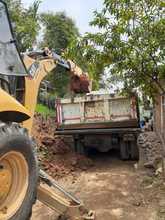 Cuadrilla operativa retira alud en La Buitrera