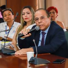 &iquest;C&oacute;mo evitar que el tema del Coronavirus genere p&aacute;nico colectivo?, responden expertos de la salud