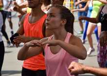 Con marat&oacute;n de aerorrumba, la Ciclovida conmemora el D&iacute;a de la Mujer