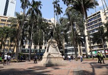 Piden orden y autoridad para convivir con vendedores informales