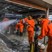 Contra el Coronavirus: lavado preventivo en estaciones y buses del MIO