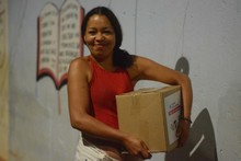 El Viernes Santo, la esperanza visit&oacute; a los habitantes de la Comuna 20