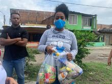 Contin&uacute;a la entrega de mercados a j&oacute;venes en situaci&oacute;n de vulnerabilidad  