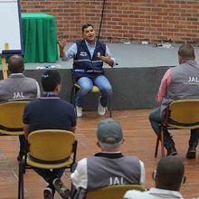 &lsquo;Comisi&oacute;n por la vida y la solidaridad&rsquo; estrategia de abastecimiento y  productividad