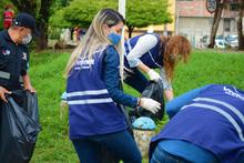 La Secretar&iacute;a de Vivienda Social y H&aacute;bitat particip&oacute; activamente en la jornada de limpieza y desinfecci&oacute;n realizada hoy (19.04.2020) en el sector La Casona, oriente de la ciudad. 