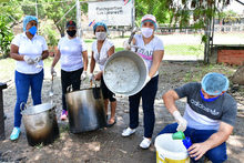 Olla comunitaria en Los L&iacute;deres y Puertas del Sol, solidaridad de cale&ntilde;os