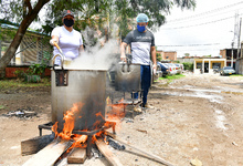 Olla comunitaria en Los L&iacute;deres y Puertas del Sol, solidaridad de cale&ntilde;os