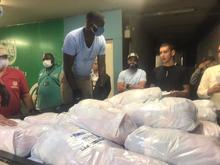 Entregan mercados a 2.350 familias vulnerables del barrio Obrero