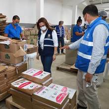 200 mil cale&ntilde;os vulnerables beneficiados con ayudas humanitarias