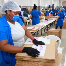 200 mil cale&ntilde;os vulnerables beneficiados con ayudas humanitarias