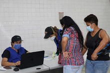 La Comisi&oacute;n por la Vida y la Solidaridad lleg&oacute; a la Comuna 9