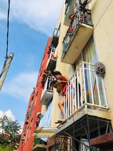 1.500 familias agradecieron la entrega de kits alimentarios en el sector Altos de Santa Elena  