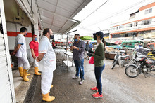 6 mil metros cuadrados fueron desinfectados en la plaza de Santa Elena 