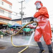 Santa Elena recibi&oacute; ba&ntilde;o matutino, jornada de lavado y desinfecci&oacute;n por la vida de todos