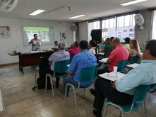 Mesa de trabajo con sindicatos administrativos y del magisterio