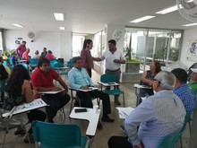 Mesa de trabajo con sindicatos administrativos y del magisterio