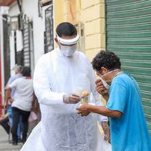 Alimentando y cambiando vidas se avanza en atenci&oacute;n a los habitantes de calle