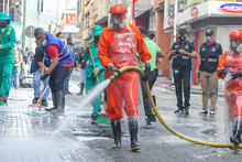 Con lavat&oacute;n y simulacro de activaci&oacute;n, el centro de Cali alista su reapertura