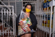 1.000 familias de Los Lagos I y II recibieron apoyo alimentario