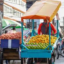 Comerciantes, clientes y trabajadores de Santa Elena, consecuentes con el cierre