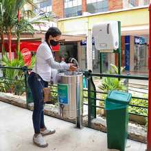 Autoridades locales velan por el cumplimiento de las medidas en establecimientos comerciales