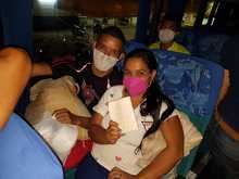 Un grupo de 70 venezolanos viaj&oacute; a la frontera con recursos propios