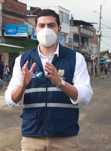 Delimitan espacio p&uacute;blico en la galer&iacute;a de Santa Elena