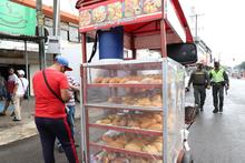 Optimismo en comerciantes de Santa Elena por intervenci&oacute;n en la plaza de mercado