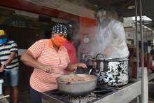 En el barrio Rep&uacute;blica de Israel tambi&eacute;n se cocina con amor