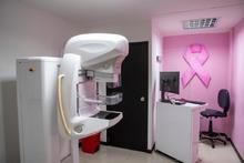 Consultorio Rosado detecta tempranamente c&aacute;ncer de mama en la Red de Salud Norte 