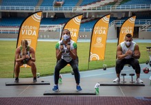 Para celebrar el D&iacute;a del Padre, Jackeline Renter&iacute;a y Yuri Alvear se unen a la Ciclovida en casa
