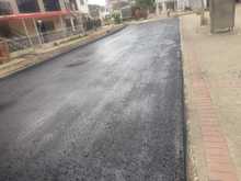 Actividades de mantenimiento vial contin&uacute;an en el barrio 7 de Agosto