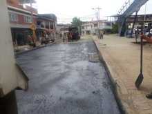 Actividades de mantenimiento vial contin&uacute;an en el barrio 7 de Agosto