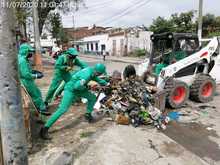  Ciudad Limpia retir&oacute; 15 toneladas de residuos del &aacute;rea de renovaci&oacute;n urbana