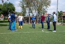 Escenarios comunitarios cale&ntilde;os se embellecen con las tradicionales mingas