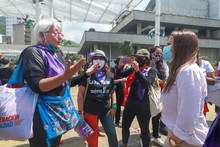 No podemos pasar de agache frente a la violencia contra las mujeres: Ospina 