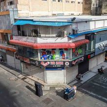 De manera voluntaria, el centro cerrar&aacute; su comercio el fin de semana