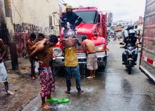 Habitantes de la calle del barrio Sucre participaron en una jornada de atenci&oacute;n social