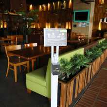 Plazoletas de comidas en centros comerciales est&aacute;n listas para su reapertura