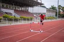 Luz verde al atletismo de alto rendimiento en el estadio Pedro Grajales