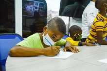 Sembrando actos de amor con la comunidad de la urbanizaci&oacute;n R&iacute;o Cauca