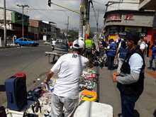 Secretar&iacute;a de Movilidad participa en Jornada de sensibilizaci&oacute;n pedag&oacute;gica en el mercapulguero del barrio Sucre