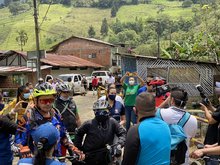 Salud P&uacute;blica hizo entrega masiva de tapabocas en el sector de Pance