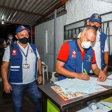 Autoridad sanitaria cierra establecimiento de comidas en sector de San Antonio