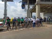 En medio de una rodada por Silo&eacute;, ciclistas cale&ntilde;os pidieron respeto por la vida en las v&iacute;as